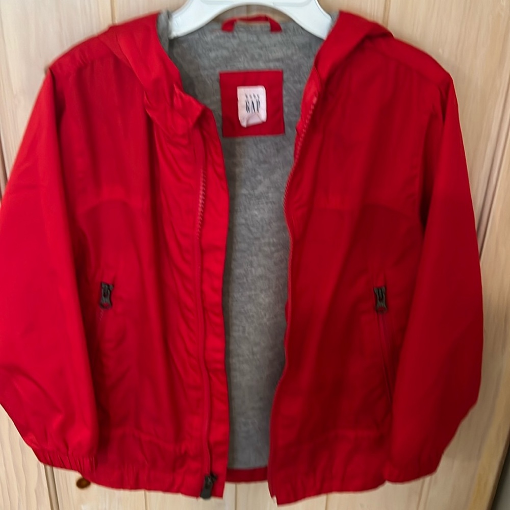 Red Gap 4T wind buster jacket. Jersey lined.